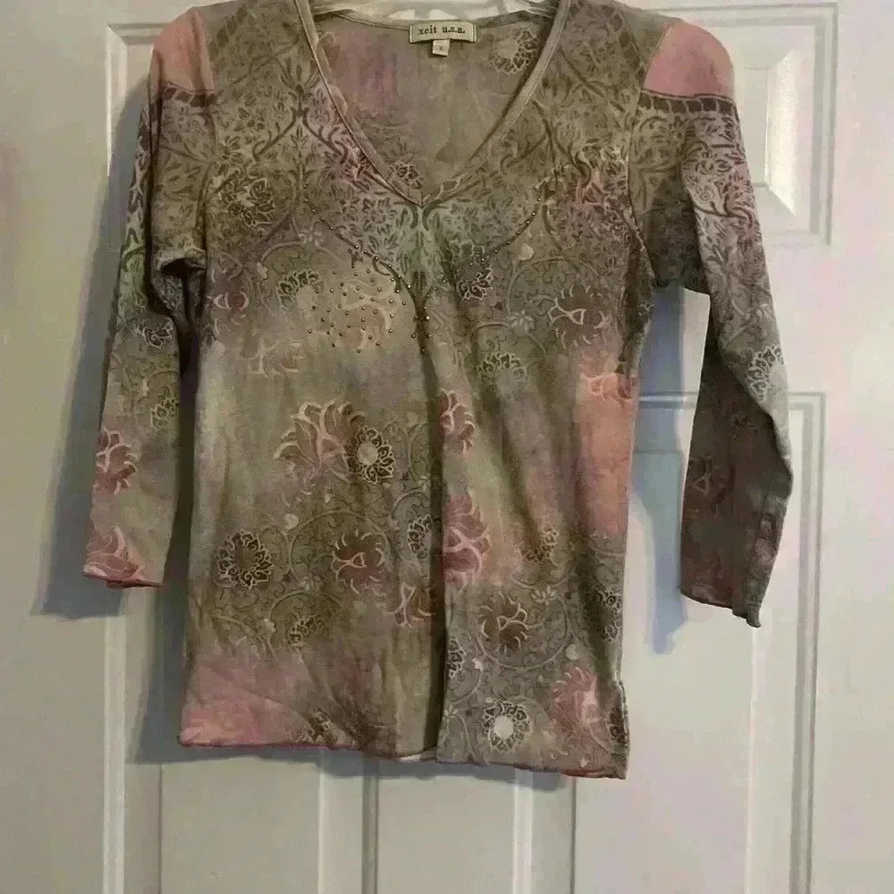 90s top (item must be bundled)